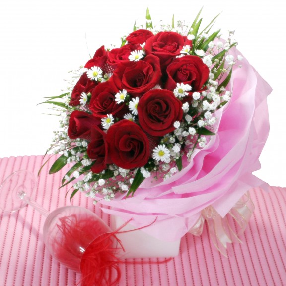 12 Red Roses Multi-Wrapper Handbouquet